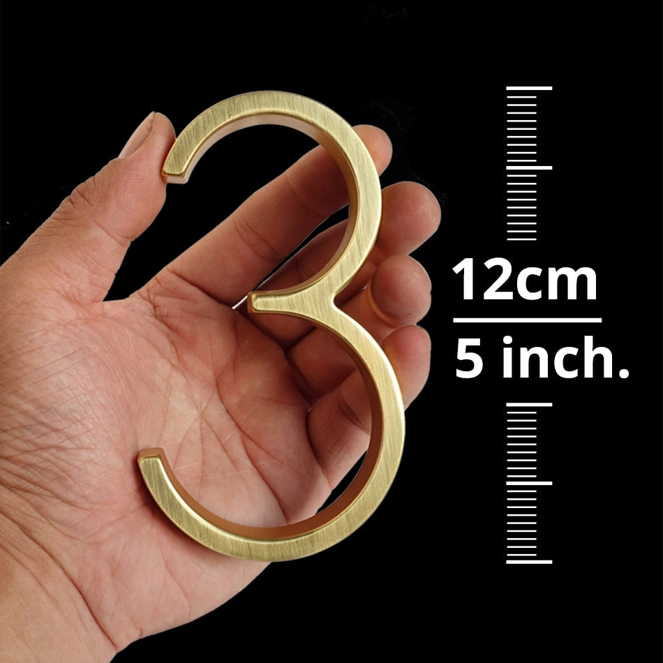 Deurnummer DOT (12.5cm | Goudkleurig)