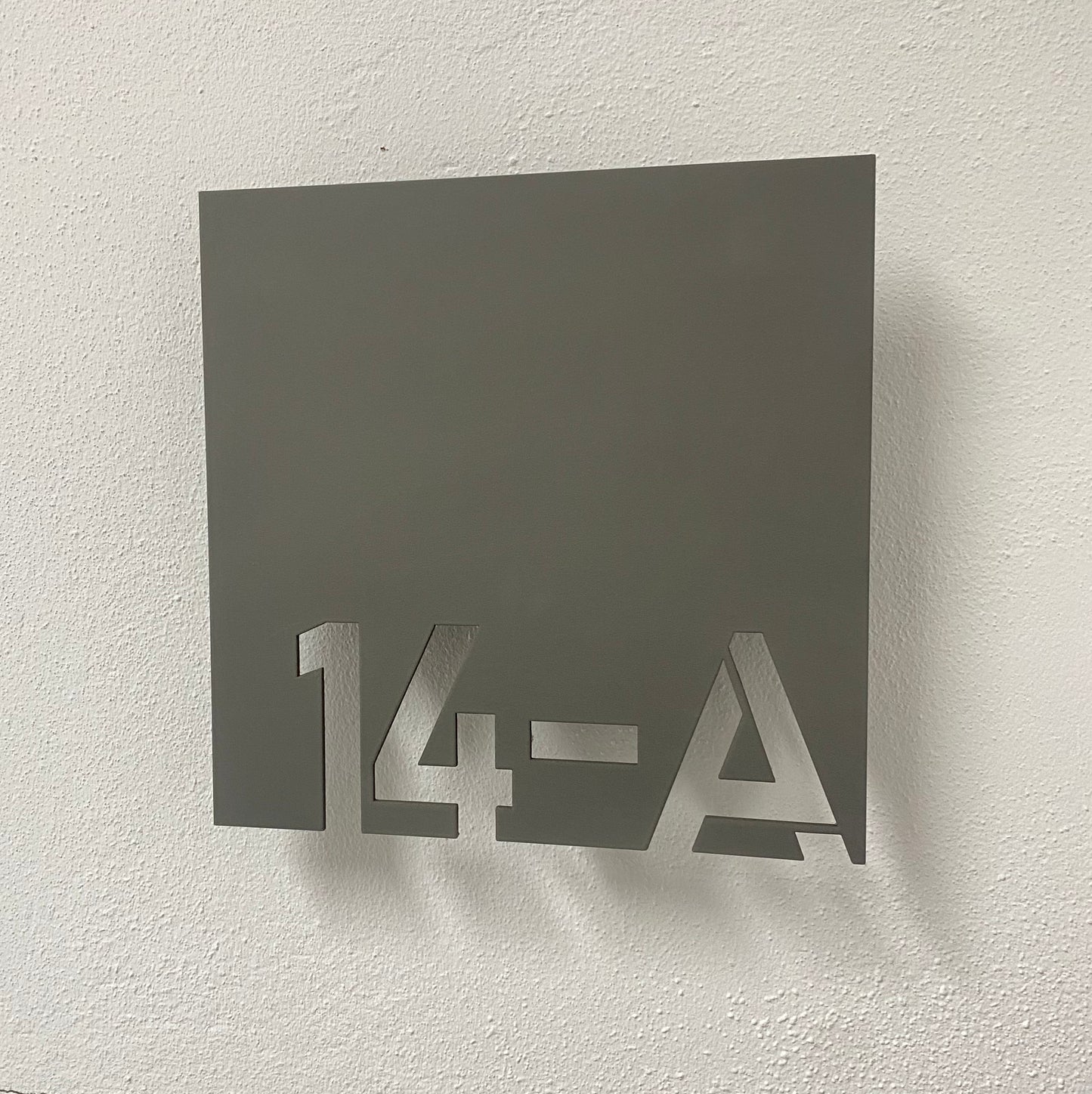 Placa de Número Polícia Personalizado ATENAS (25x25cm)